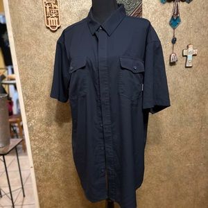 Columbia, short sleeve, button down shirt. XL